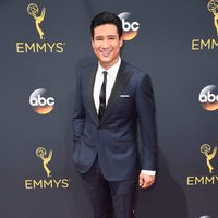 Mario Lopez at the Emmys 2016 red carpet