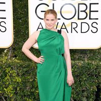 Anna Chlumsky at Golden Globes 2017 red carpet