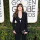 Kathryn Hahn at Golden Globes 2017 red carpet