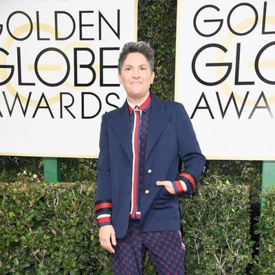 Jill Soloway at Golden Globes 2017 red carpet