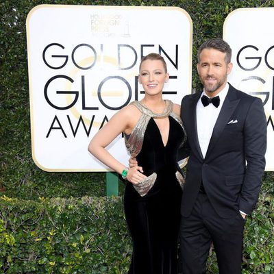 Ryan Reynolds and Blake Lively at Golden Globes 2017 red carpet