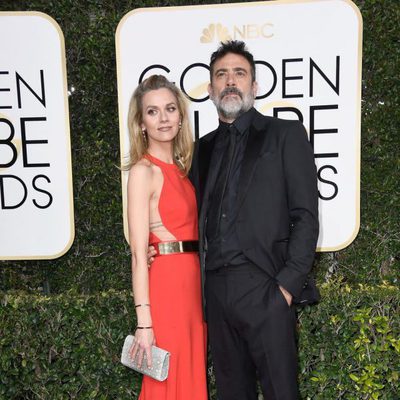 Jeffrey Dean Morgan and Hilarie Burton at Golden Globes 2017 red carpet