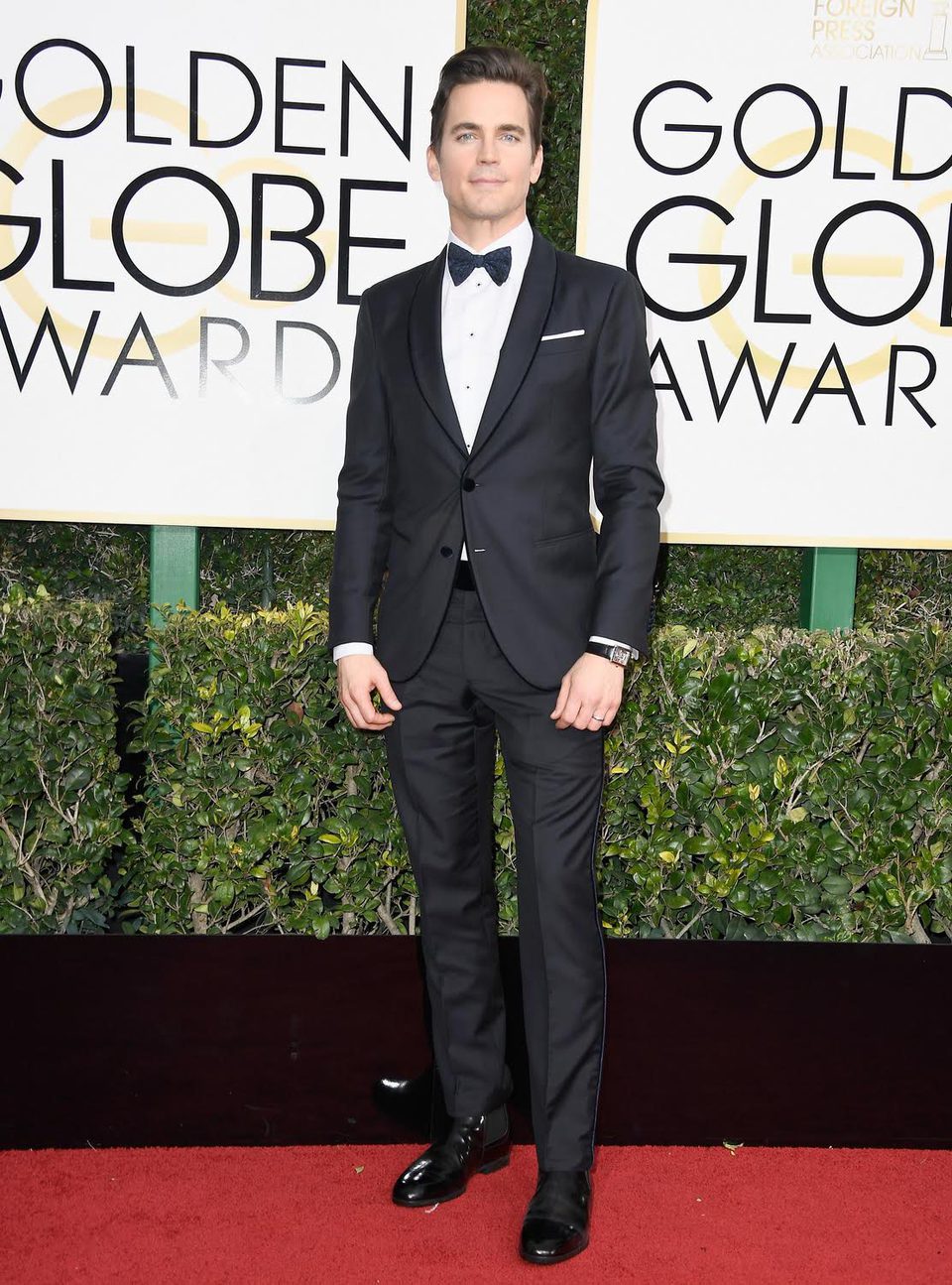 Matt Bomer at Golden Globes 2017 red carpet