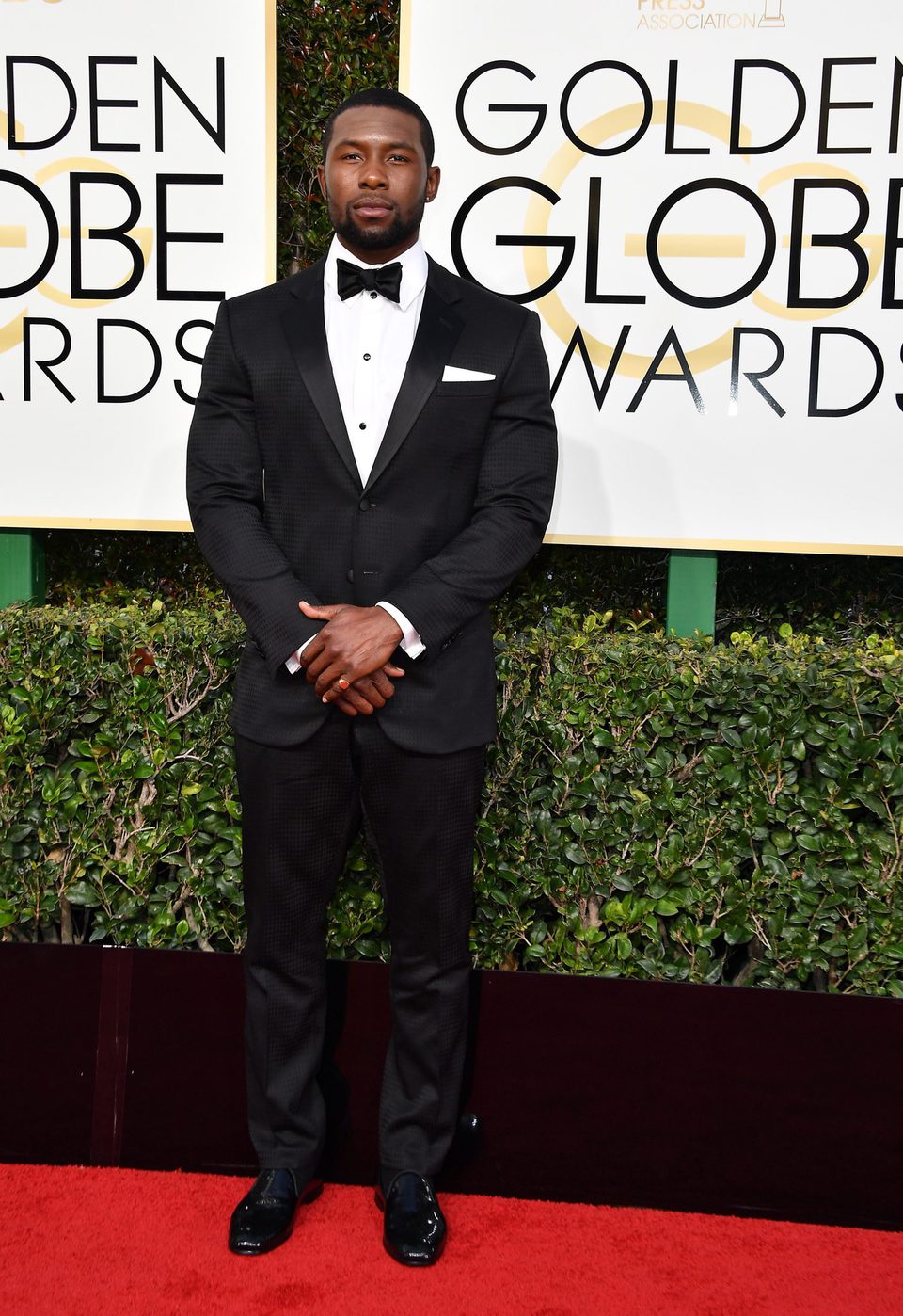 Trevante Rhodes at Golden Globes 2017 red carpet