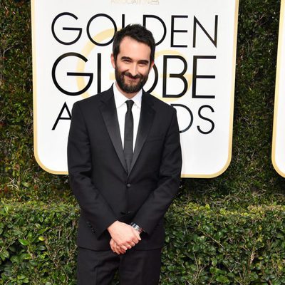 Jay Duplass at Golden Globes 2017 red carpet