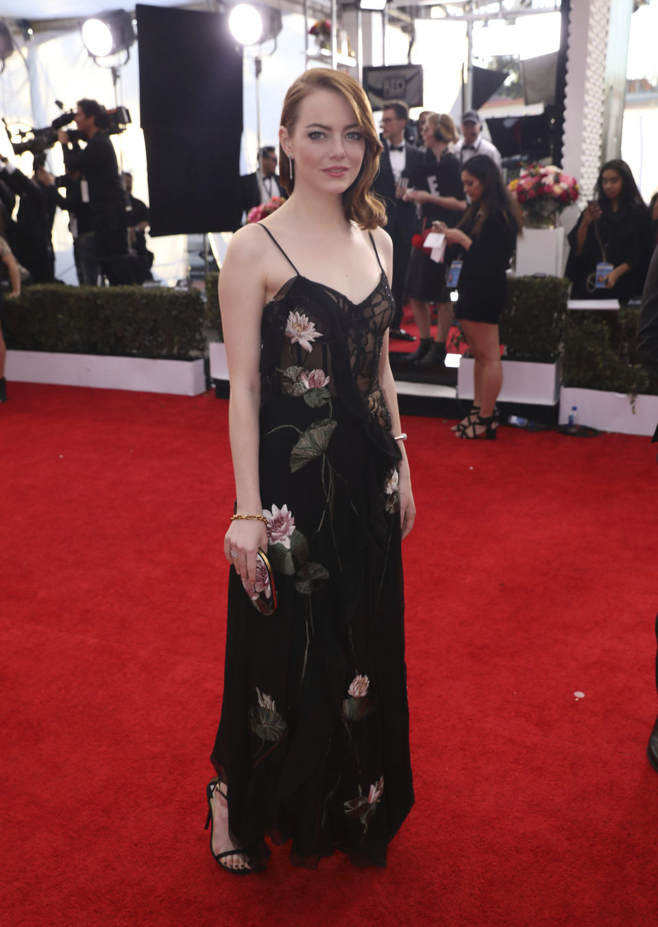 Emma Stone on the red carpet of SAG Awards 2017