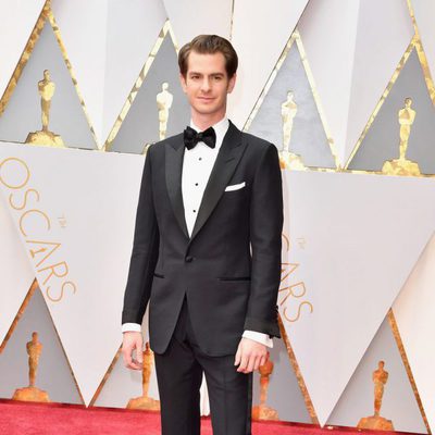 Andrew Garfield at the red carpet of the Oscar 2017