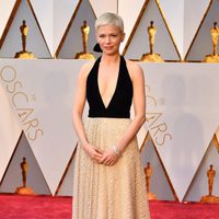 Michelle Williams at the 2017 Oscars red carpet