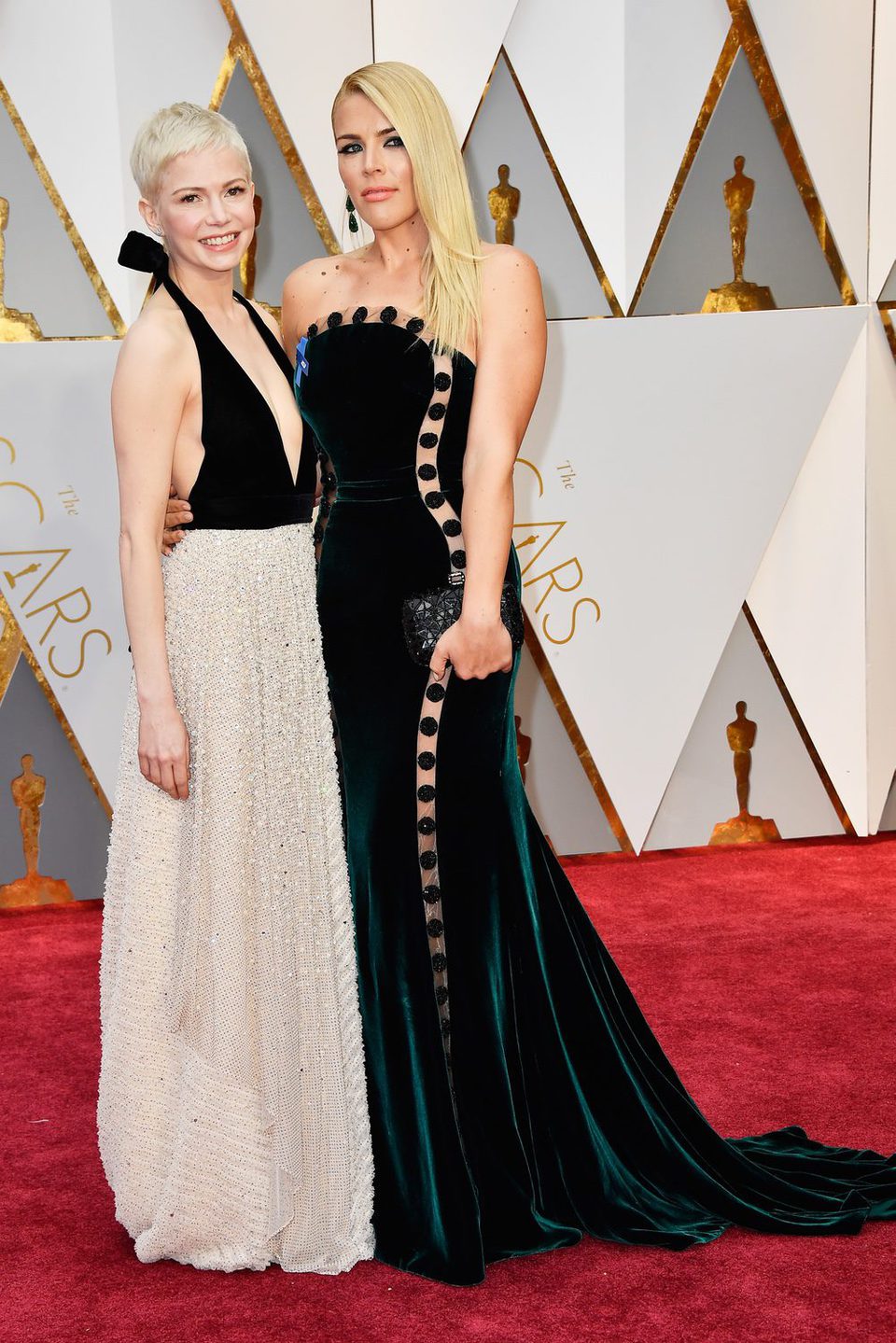 Michelle Williams and Busy Phillips at the red carpet of the Oscars 2017