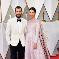 Jamie Dornan and Amelia Warner at the red carpet of the Oscars 2017