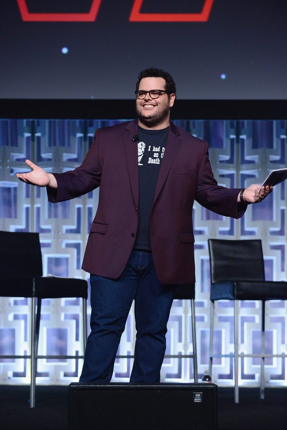 The actor Josh Gad presents the panel of 'The last Jedi' in the Star Wars Celebration