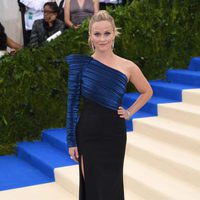 Reese Witherspoon on the Met Gala red carpet 2017