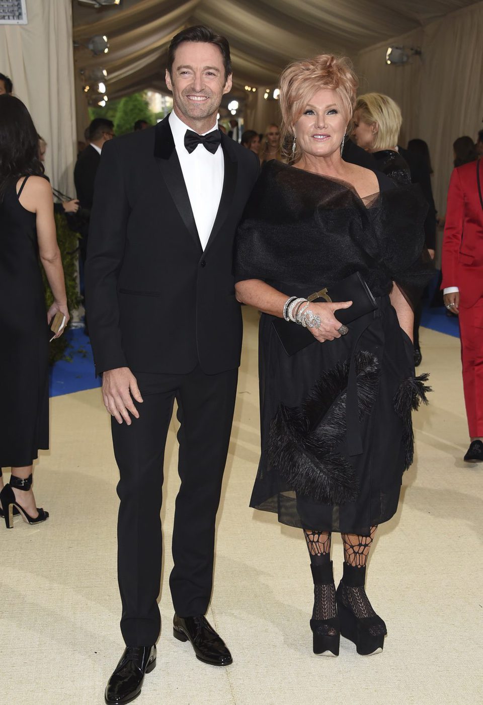 Hugh Jackman an his wife on the Met Gala red carpet 2017