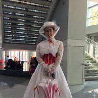 Fan dressed up like Mary Poppins in the D23