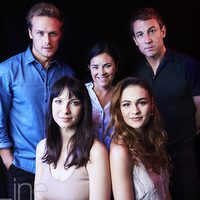 The protagonist of 'Outlander' poses in the Comic-Con 2017