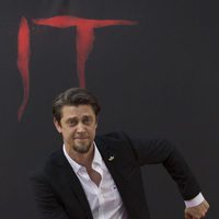 Andy Muschietti has time to have fun during the presentation of his film 'It' in Madrid