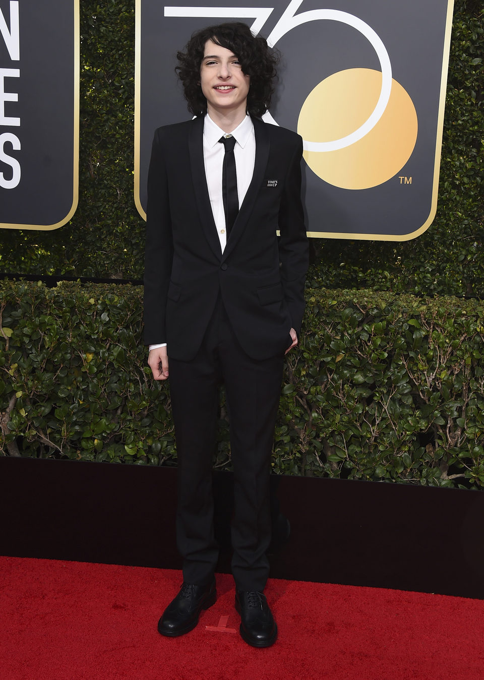 Finn Wolfhard at the Golden Globes 2018 red carpet