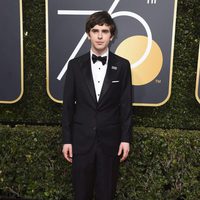 Freddie Highmore at the Golden Globe's red carpet 2018