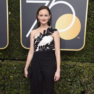 Alexis Bledel at the Golden Globe's red capert 2018