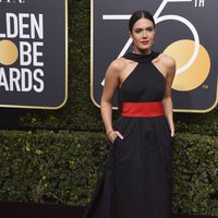 Mandy Moore at the Golden Globe's red carpet 2018