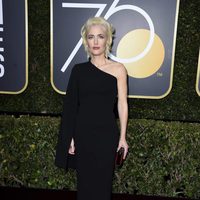 Gillian Anderson at the red carpet of the Golden Globes 2018