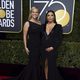 Reese Witherspoon y Eva Longoria at the Golden Globes 2018 red carpet