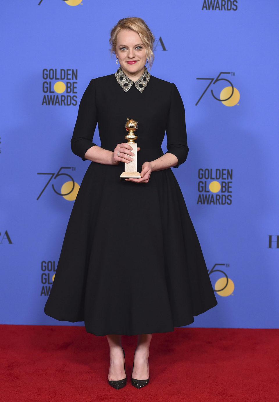 Elisabeth Moss wins Best Tv Actress of Drama Golden Globe 2018