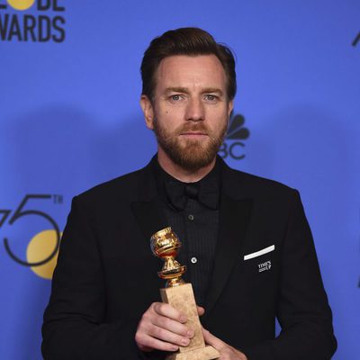 Ewan McGregor win Best Supporting Actor on Tv at Golden Globes 2018 - Drama