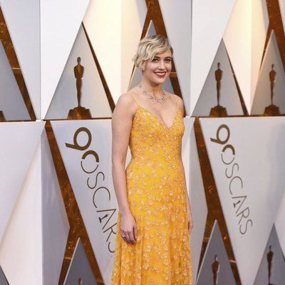 Greta Gerwig poses at the Oscar 2018 red carpet