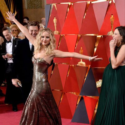 Jennifer Lawrence at the Oscar 2018 red carpet