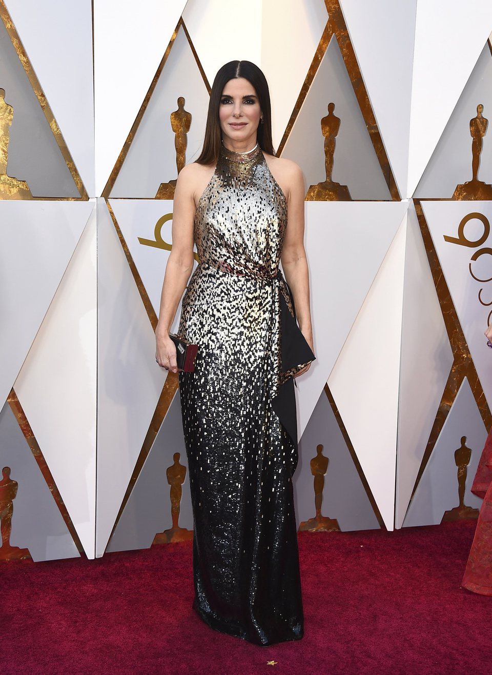 Sandra Bullock at the Oscar 2018 red carpet