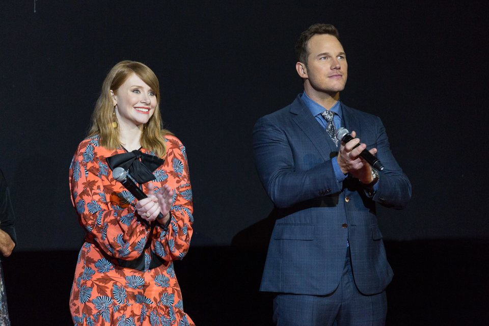 bryce Dallas Howard and Chris Pratt at the 'Jurassic World: Fallen Kingdom' world premeire at Madrid