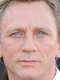  Daniel Craig