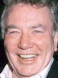  Albert Finney