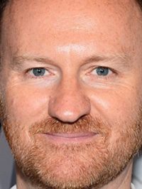  Mark Gatiss