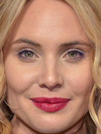  Leah Pipes