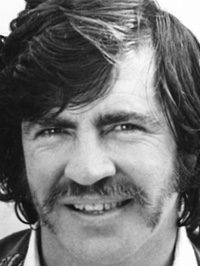  Alan Bates