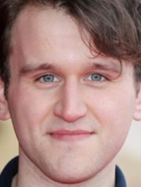  Harry Melling