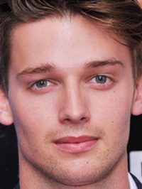  Patrick Schwarzenegger