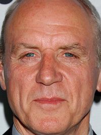  Alan Dale