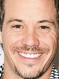  Michael Raymond-James