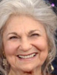  Lynn Cohen