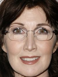  Joanna Gleason