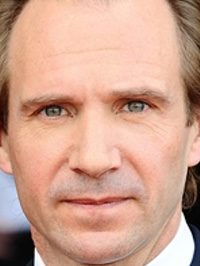  Ralph Fiennes