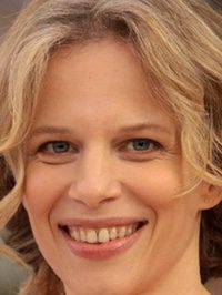  Sonia Bergamasco