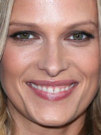  Vinessa Shaw