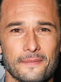  Rodrigo Santoro