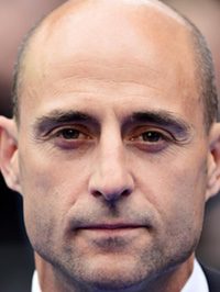  Mark Strong