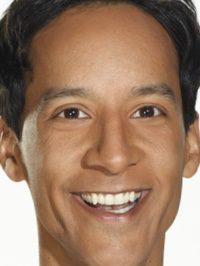  Danny Pudi