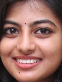  Anandhi